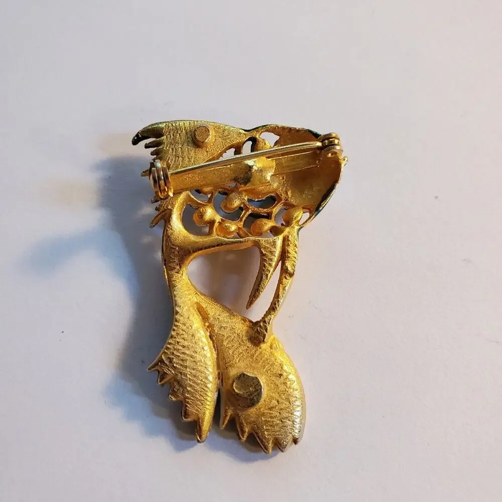 Vintage Gold tone metal and painted green and blue fancy fish brooch 2" - Picture 3 of 4